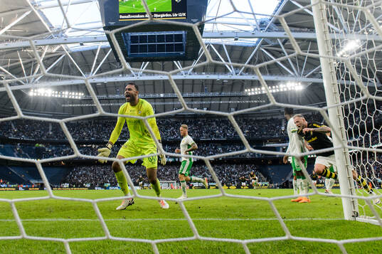 Hammarbys målvakt Warner Hahn deppar