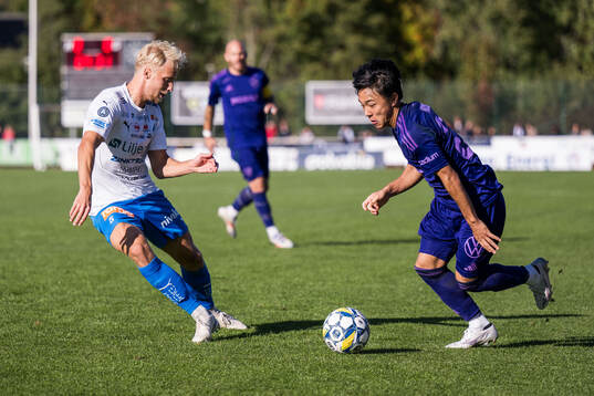 Värnamos Victor Larsson och Djurgårdens Keita Kosugi