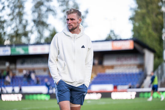 Djurgårdens målvakt Jacob Rinne deppar