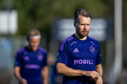 Djurgårdens Jacob Larsson deppar