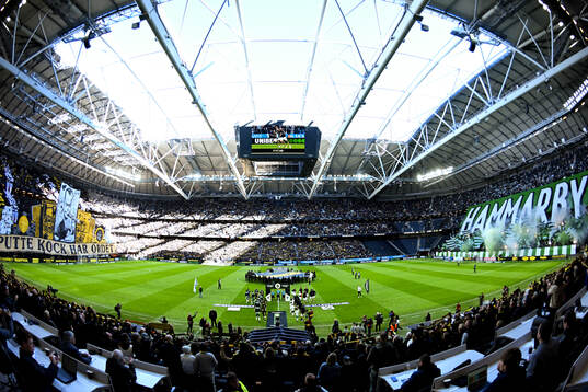 AIKs och Hammarbys supportrar med tifo