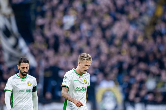 Hammarbys Nahir Besara och Fredrik Hammar deppar