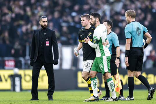 AIKs Mads Døhr Thychosen och Hammarbys Nahir Besara