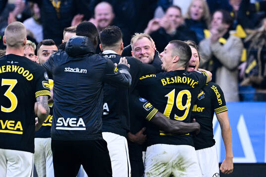 AIKs John Guidetti jublar
