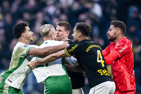 Hammarbys Jusef Erabi och Simon Strand i bråk med AIKs