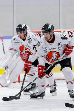 Vita Hästens Gustaf Gardell 2under ishockeymatchen i