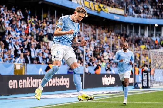 Bläddra bland fler bilder av Fotboll, Allsvenskan, Malmö FF - Mjällby
