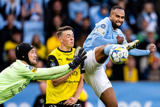 Malmö FFs Isaac Kiese Thelin gör 2-0