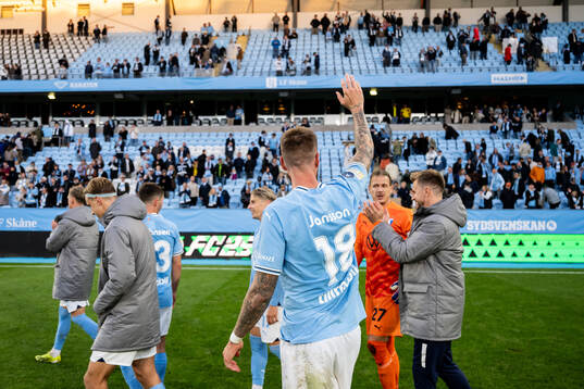 Malmö FFs Pontus Jansson jublar