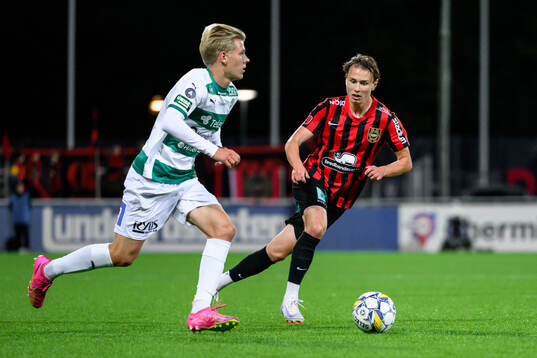 Västerås Marcus Linday och Brommapojkarnas Alex Timossi