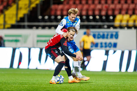 Östersunds Sebastian Karlsson Grach och IK Oddevolds