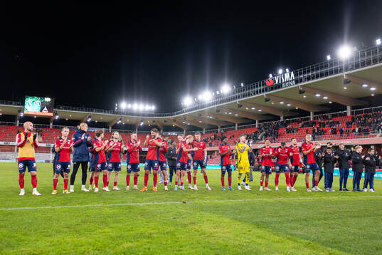 Östers spelare jublar