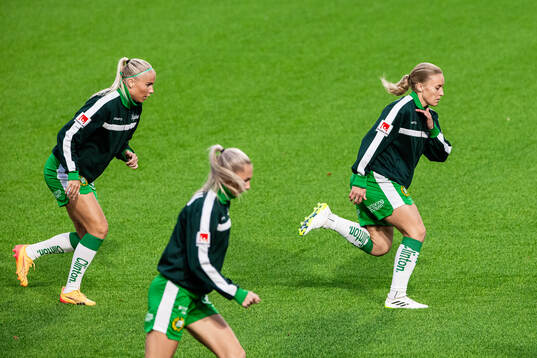 Hammarbys Stina Lennartsson och Ellen Gibson