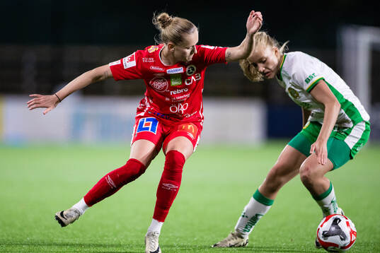 KIF Örebros Nora Harnes Håheim och Hammarbys Smilla