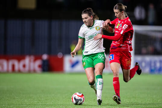 Hammarbys Emma Westin och KIF Örebros Wilma Öhman