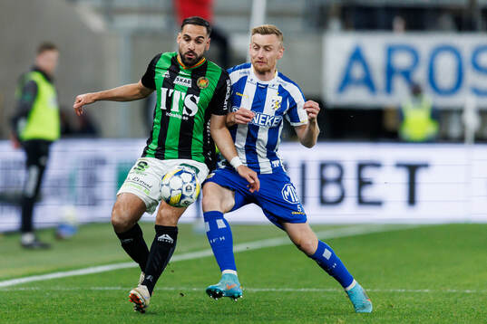 GAIS Mervan Celik och IFK Göteborgs Sebastian Ohlsson