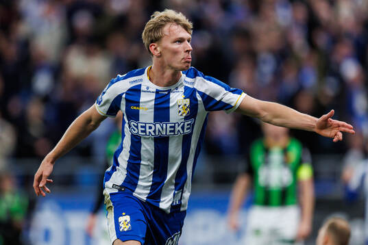 IFK Göteborgs Laurs Skjellerup jublar