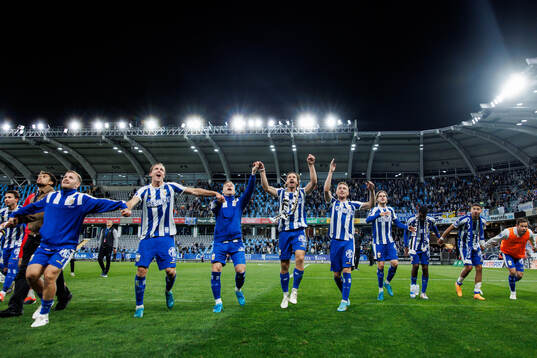 IFK Göteborgs spelare jublar