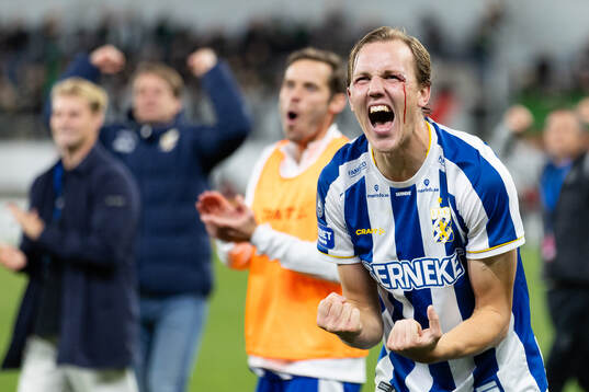 IFK Göteborgs Adam Carlén jublar