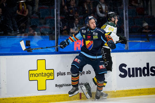 Djurgårdens Fredric Weigel och Östersunds Fredric Jansson