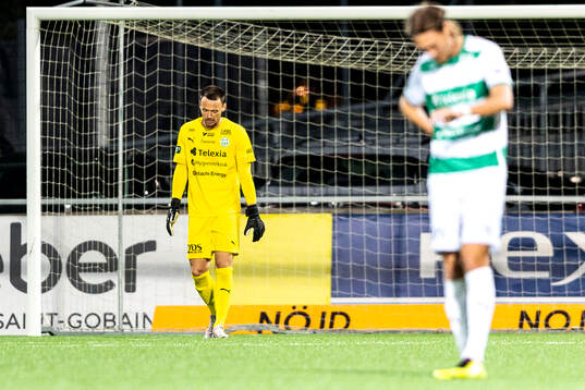 Västerås målvakt Anton Fagerström deppar