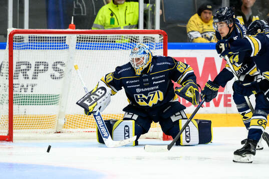 HV71s målvakt Hugo Alnefelt och Hugo Fransson