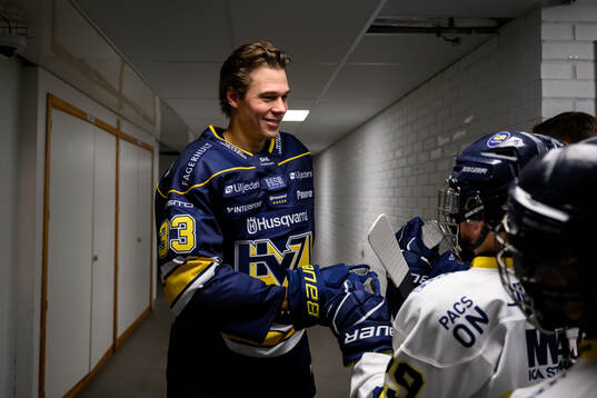 s Måns Lindbäck