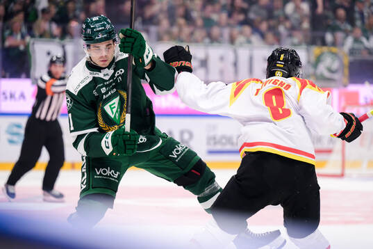 Färjestads Viktor Lodin och Brynäs Bobby Trivigno