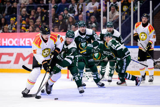 Brynäs Jakob Silfverberg och Färjestads Axel Bergkvist