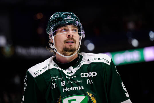 Färjestads David Tomasek