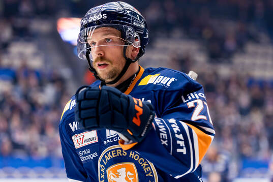 Växjös Brian Cooper jublar