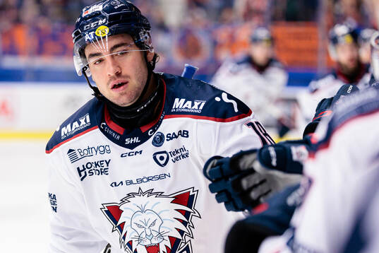 Linköpings Remi Elie jublar