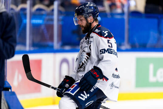 Linköpings Oscar Fantenberg deppar