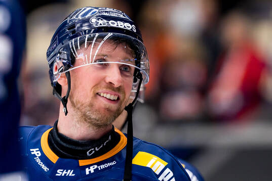 Växjös Dylan McLaughlin jublar
