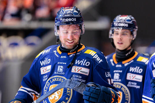 Växjös Dylan McLaughlin jublar