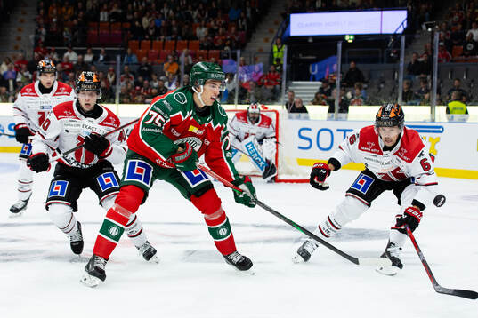 Frölundas David Edstrom och Örebros Filip Berglund