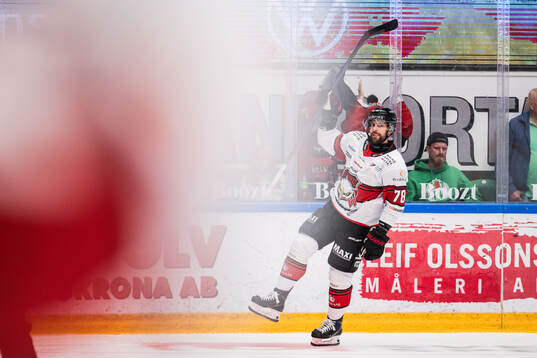 Malmö Redhawks Robin Hanzl jublar