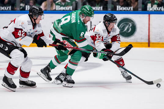 Malmö Redhawks Robin Salo, Rögles Linus Sandin och Malmö