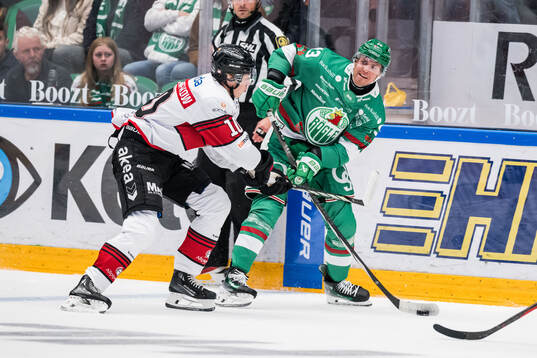 Malmö Redhawks William von Barnekow och Rögles Oliver