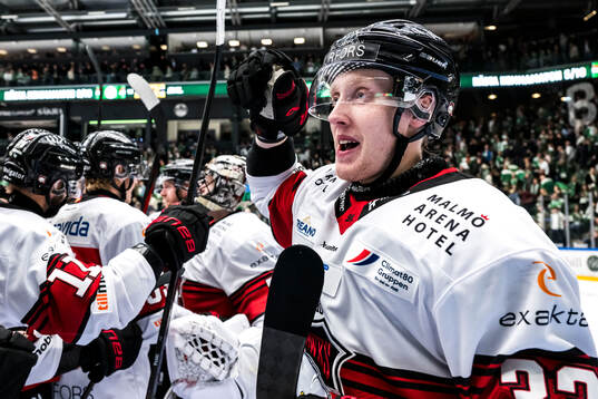 Malmö Redhawks Lassi Thomson jublar