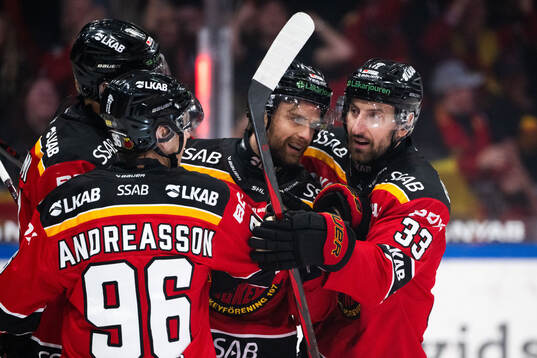 Luleås Pontus Själin och Albin Lundin jublar