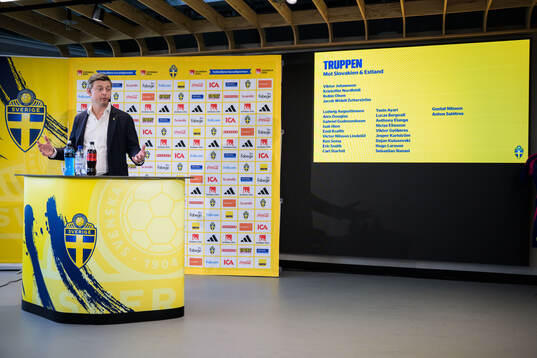 Head coach Jon Dahl Tomasson of the Swedish national