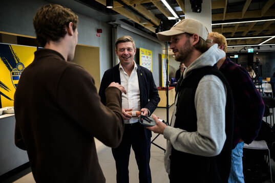 Head coach Jon Dahl Tomasson of the Swedish national