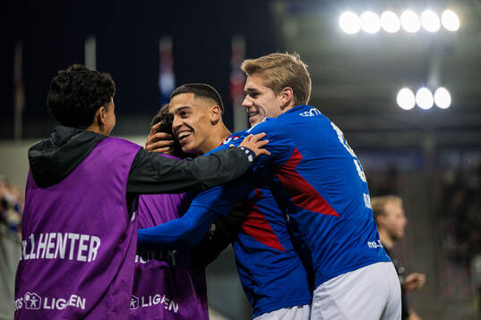 Jones El-Abdellaoui of Vålerenga celebrates