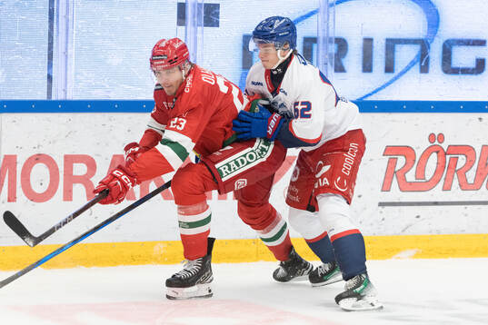 Moras Gustav Olhaver och IK Oskarshamns Felix Nilsson