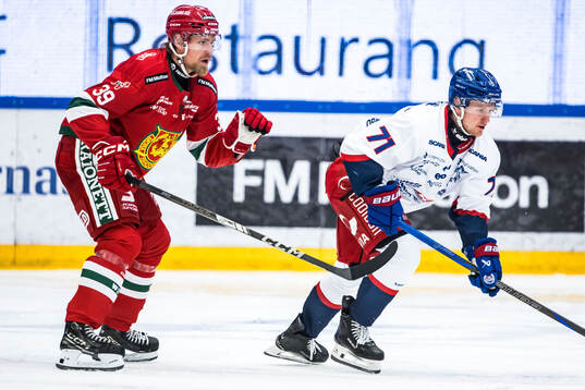 Moras Kristoffer Gunnarsson och IK Oskarshamns Filip