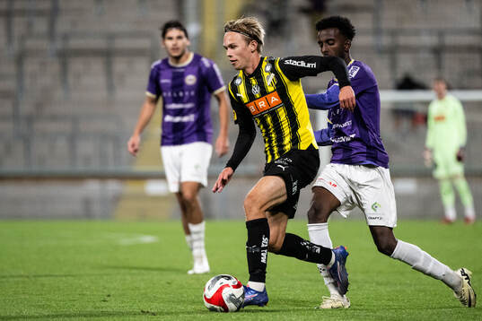 Häckens Pontus Dahbo och IK Tords Mubarik Mohamed