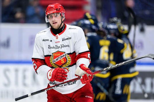 Almtunas Jonatan Lundgren deppar