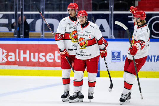 Almtunas Marcus Karlström jublar