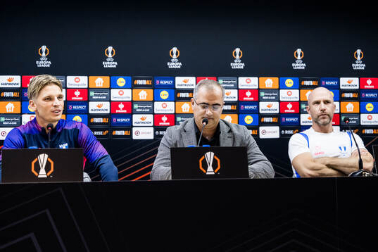 Jens Stryger Larsen and Head coach Henrik Rydström of